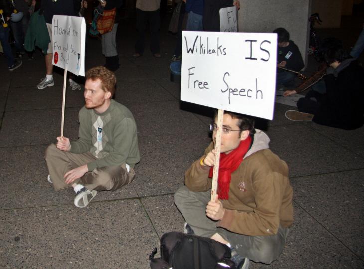 Protest für WikiLeaks