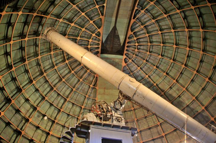 Old Refractor Telescope / Historisches Refraktor Teleskop