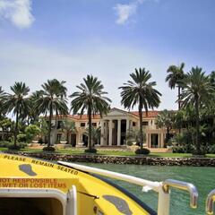 Luxury Mansion on a small island / Luxoriöses Anwesen auf einer kleinen Insel