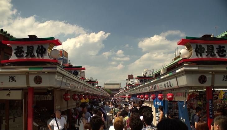 Shopping at Sensō-ji, Asakusa